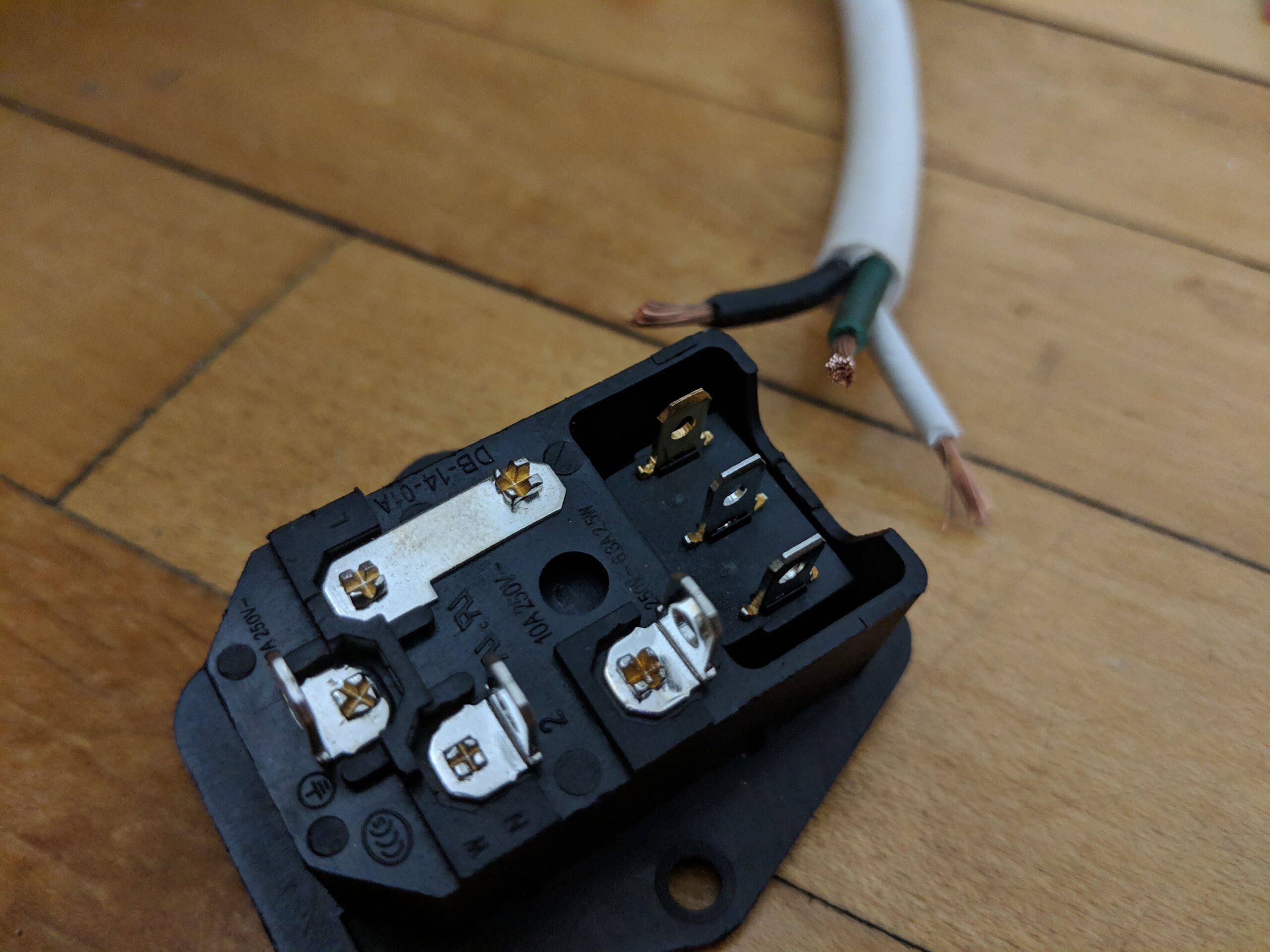 Power Plug With 3 Prong Switch Wiring Troubleshooting V1 Engineering Forum Power Plug With 3 Prong Switch Wiring Troubleshooting V1 Engineering Forum